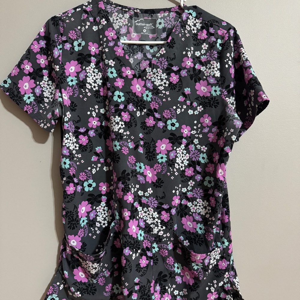 Small Butter Soft Scrub Top